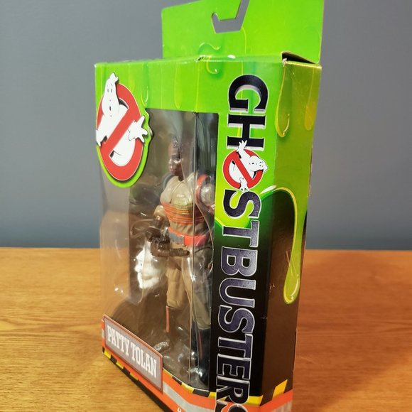 Ghostbusters Movie Elite Patty Tolan Figure - Picture 2 of 3